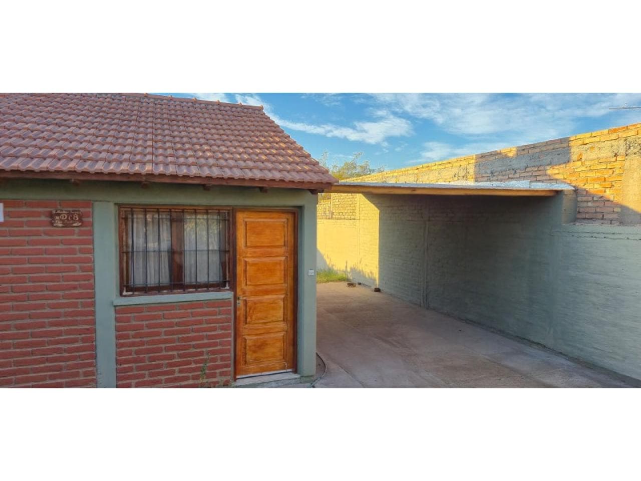 Venta. Casa Excelente Ubicación, A 3 Cuadras De Hospital Federico Cantoni.