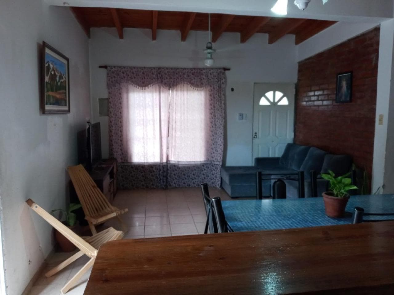 Venta. Amplia Casa Con Pileta. Pocito