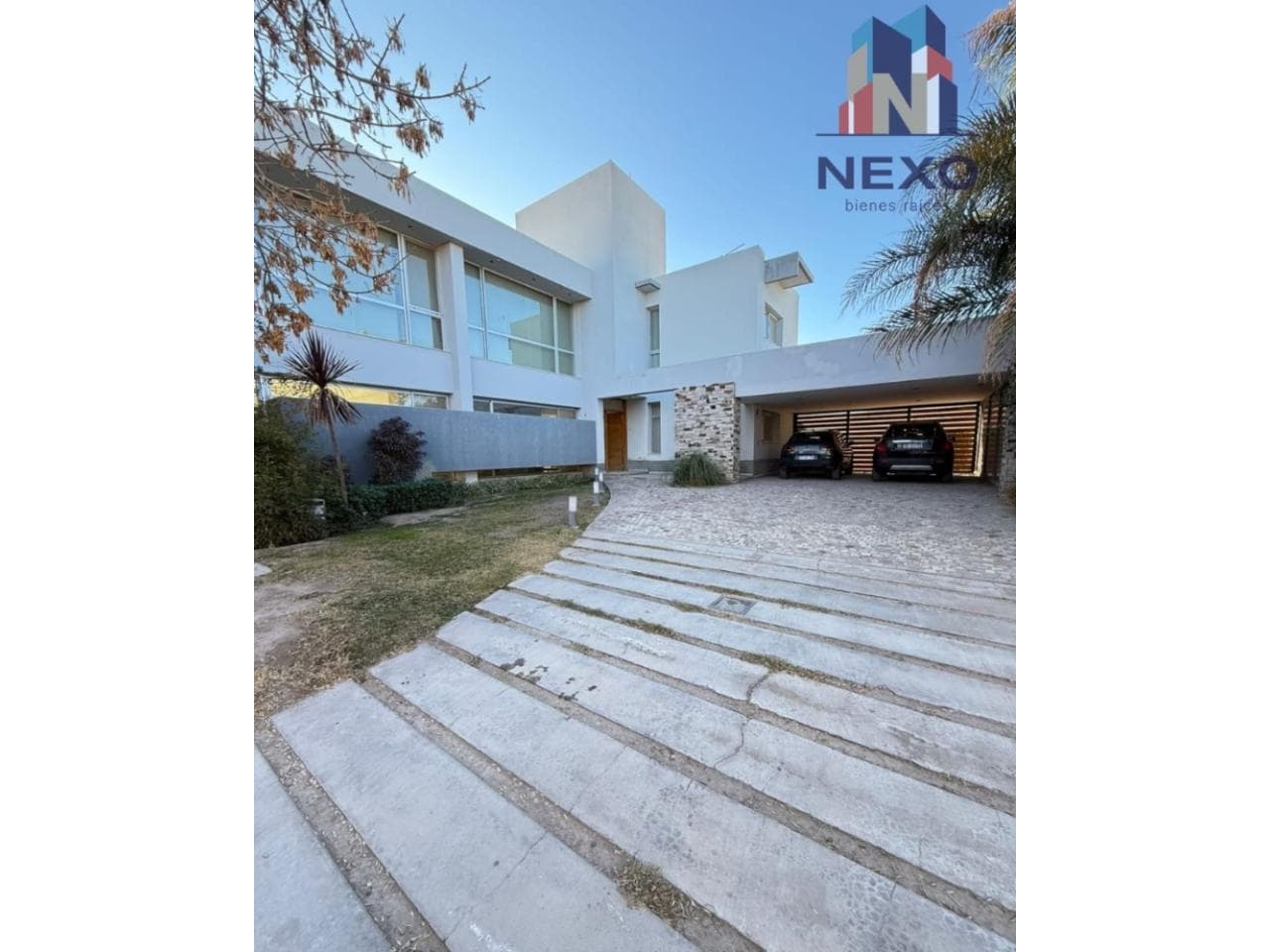 Venta Hermosa Casa De Categoria. Santa Lucia