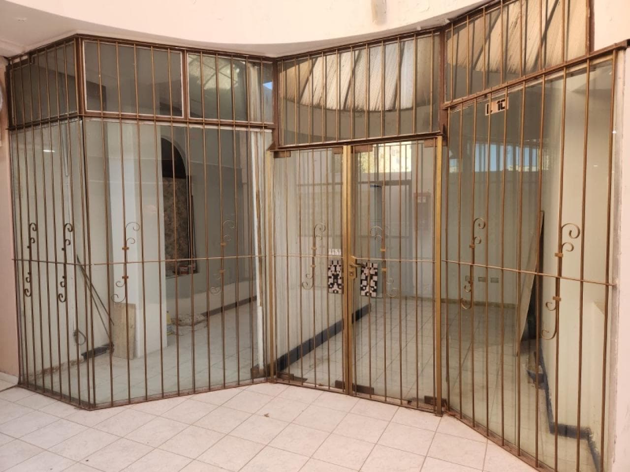 Venta - Local Comercial - Edificio Portezuelo