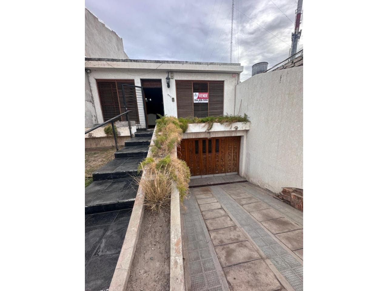 Venta Casa Sobre Calle Las Heras Casi Cordoba. Capital
