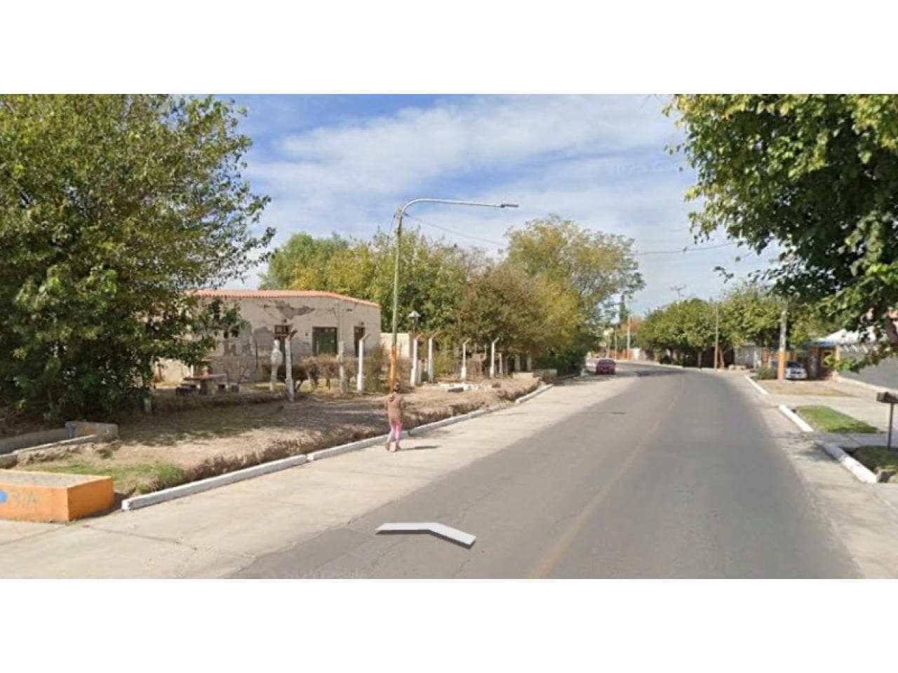 Calle Sarmiento 3.100 Este - 650 M2 - 20 Mts Frente Por 35 Mts De Fondo