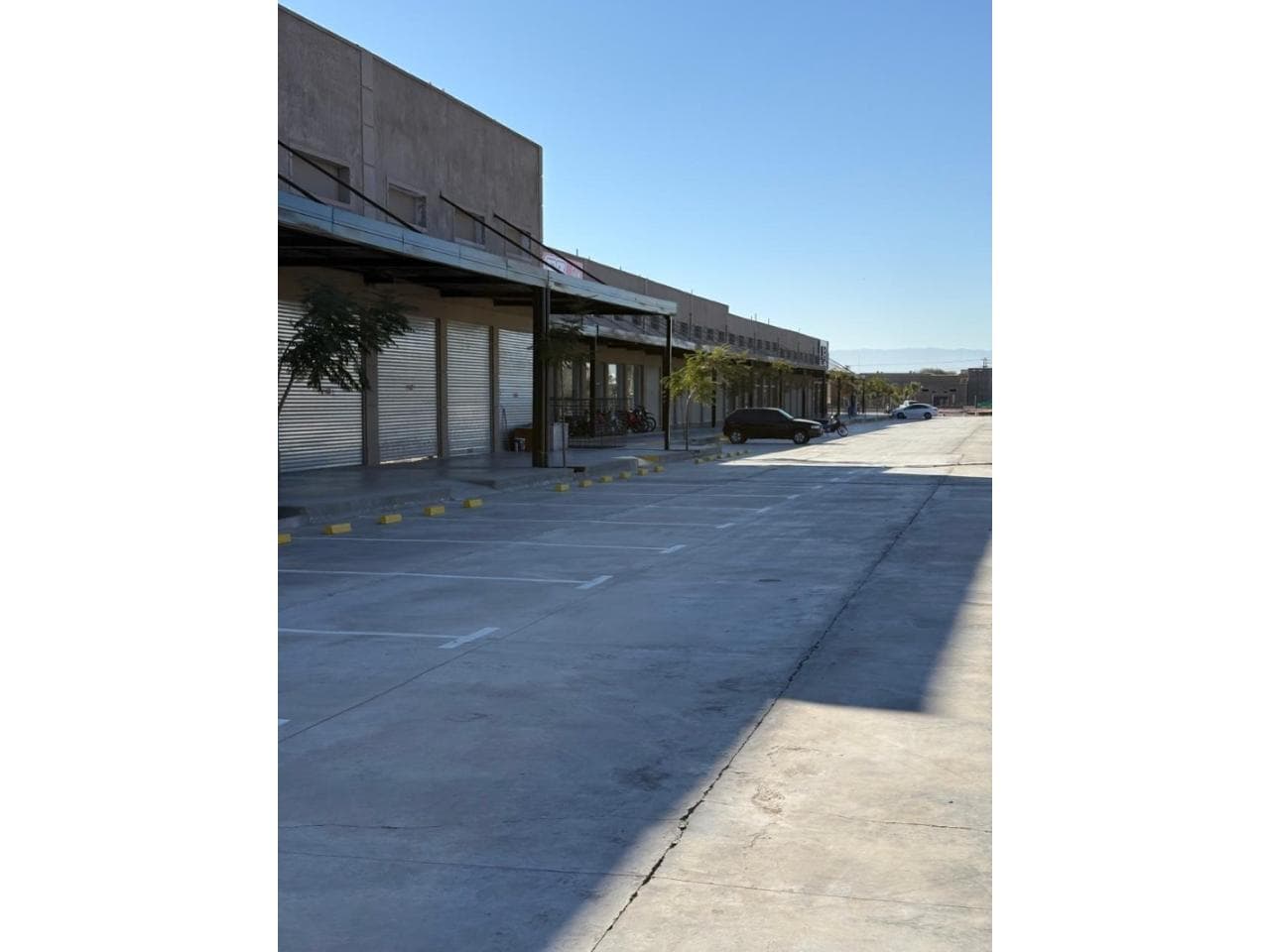 Alquiler. Salón Comercial A Estrenar. Chimbas