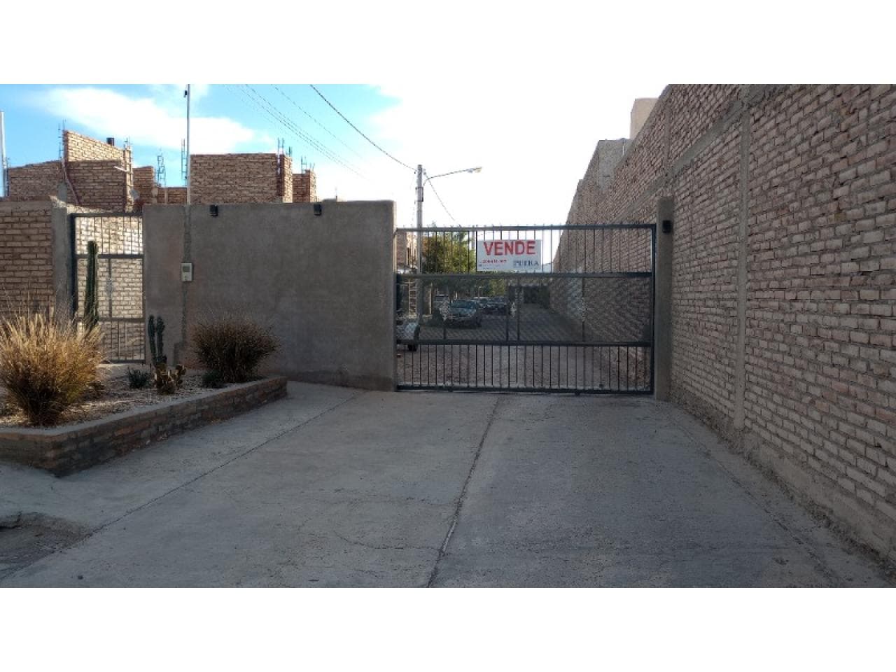 Bajo El Precio❗❗ Excelente Lote En Capital, Por Calle Comandante Cabot