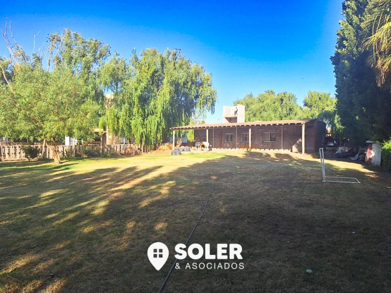 Venta Casa 2 Dormitorios 2 Baños En Barrio Privado El Bosque  Rawson | Terreno 1.533 M²