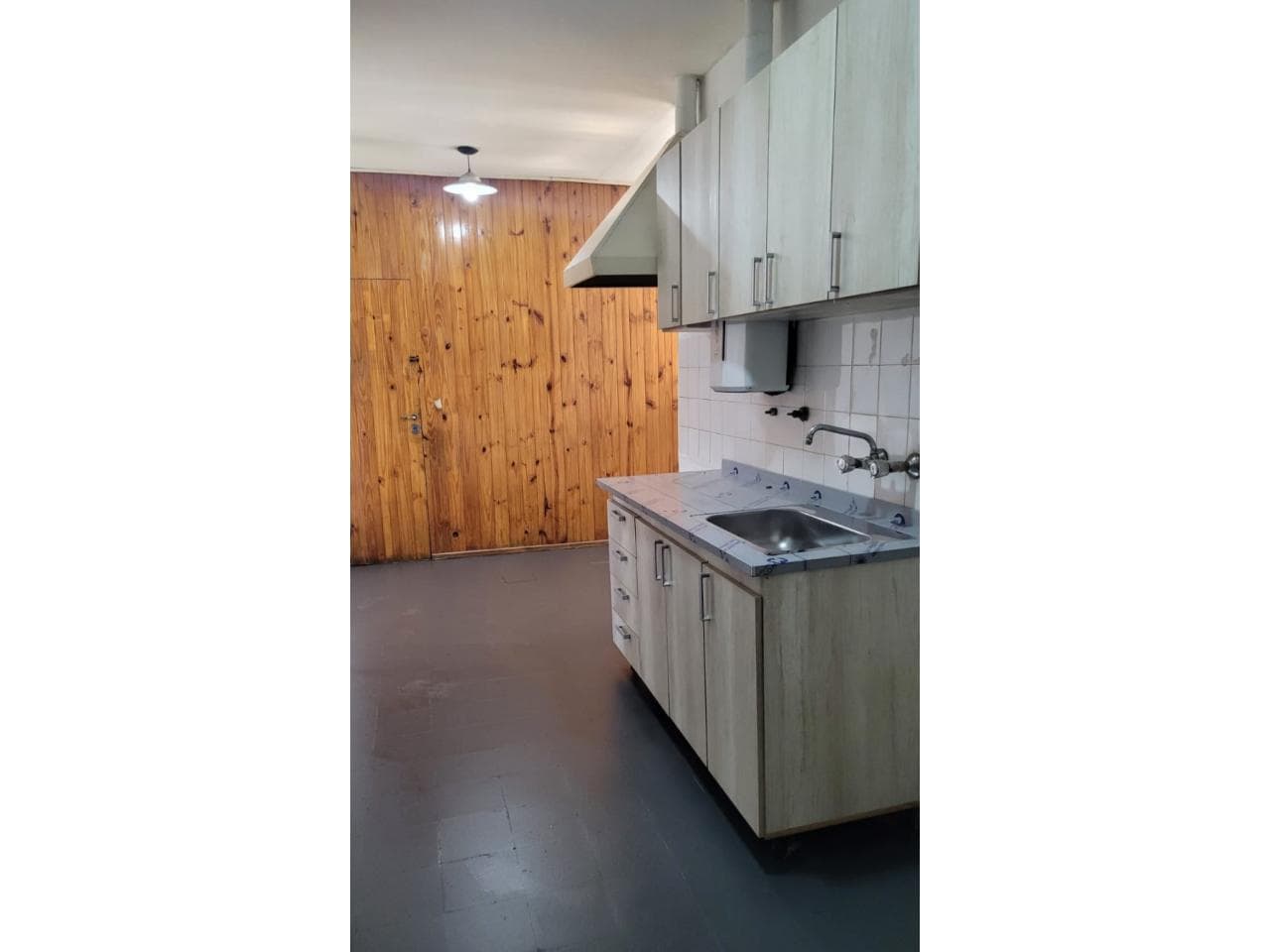 Dueño Alquila Casa Barrio Jardín Policial. Cochera Opcional. Rivadavia