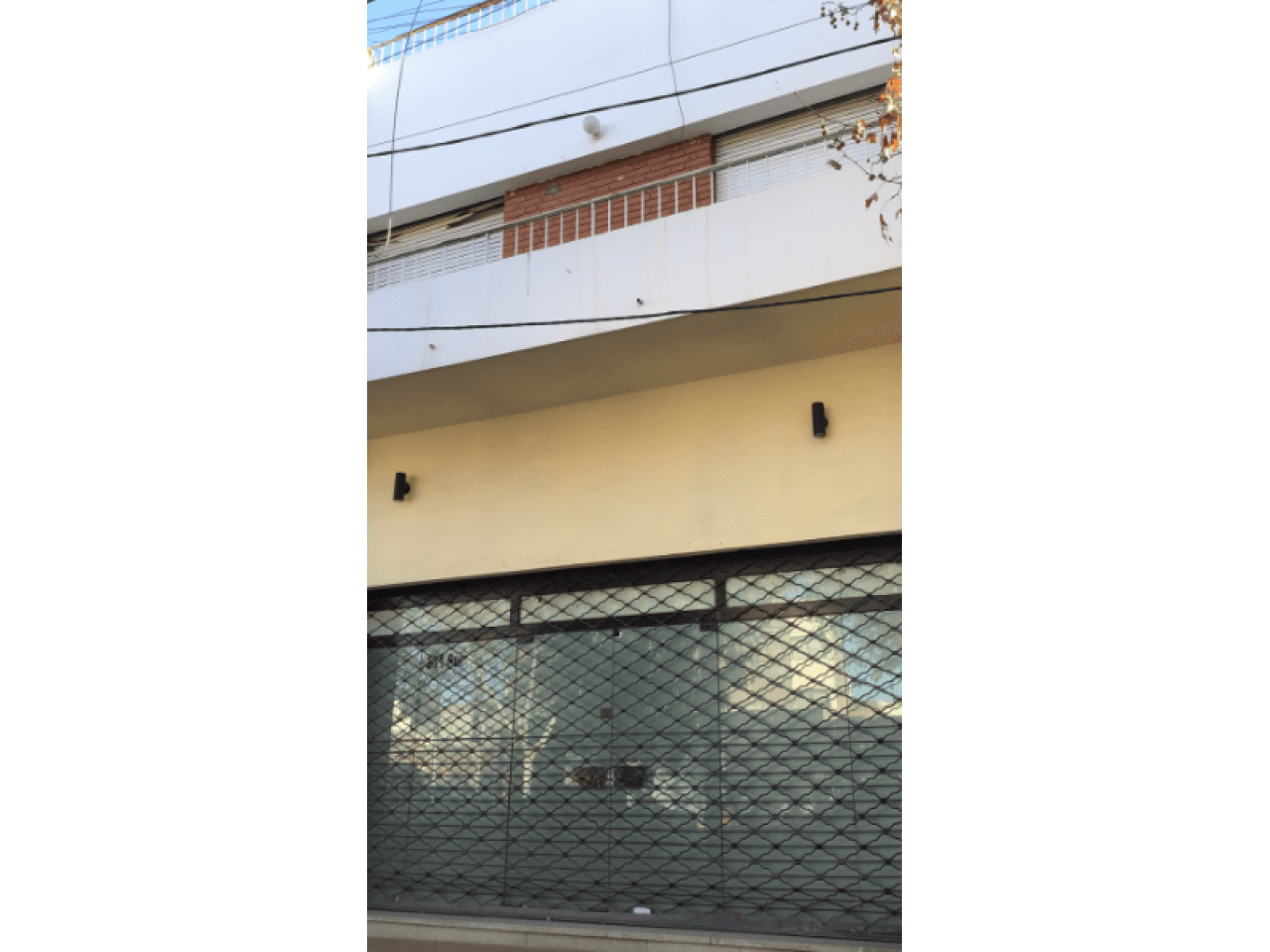 Venta De Departamento Y Salón Comercial. Capital