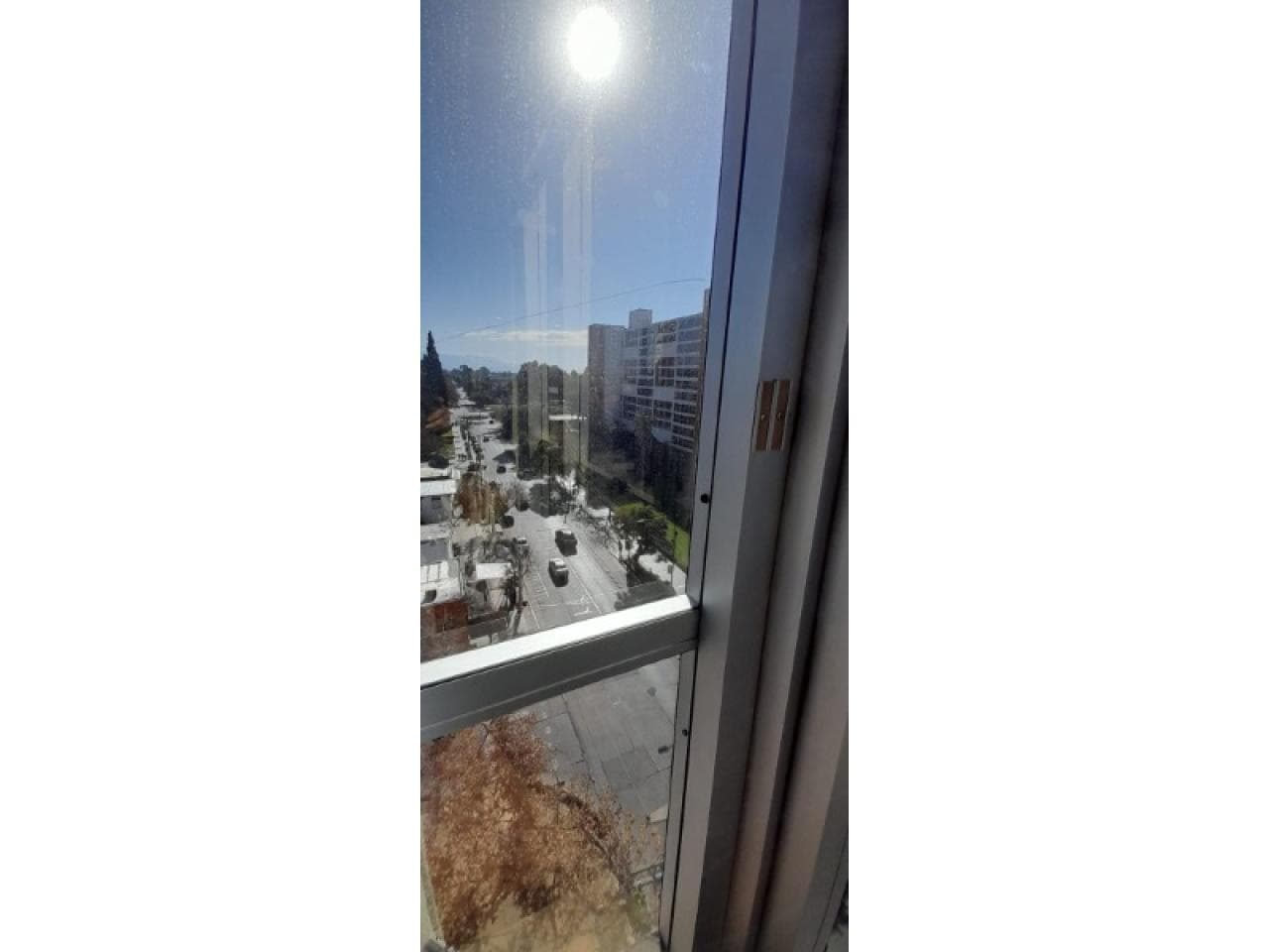 Departamento En Frente Del Centro Civico. Preguntar Precio.
