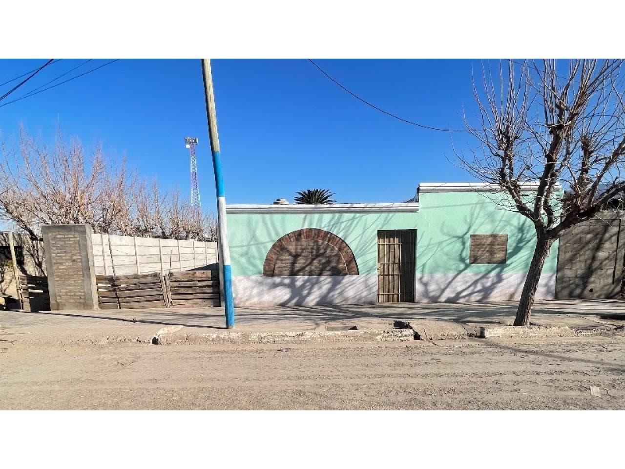Venta Casa En Pocito Gran Terreno