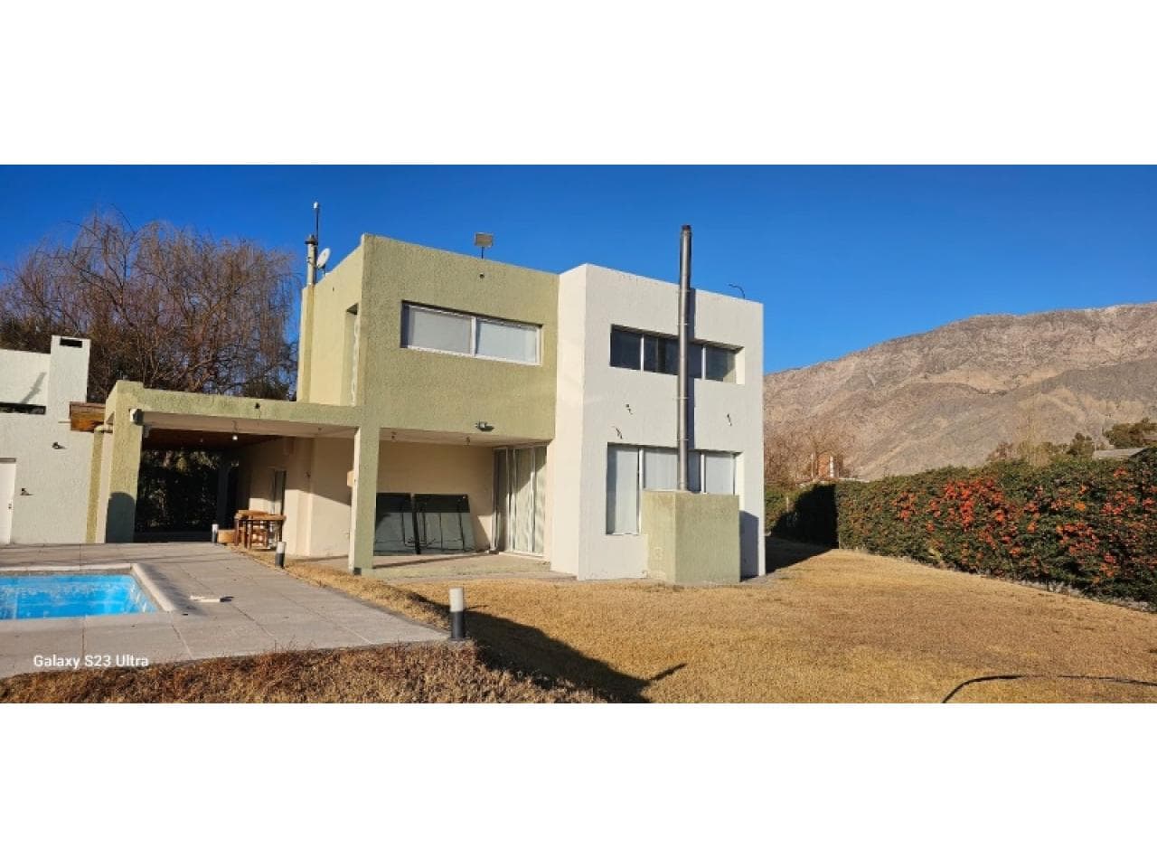 Vendo Casa En Barrio Cerrado, 2 Dormitorios, 2 Banos, Con Piscina.