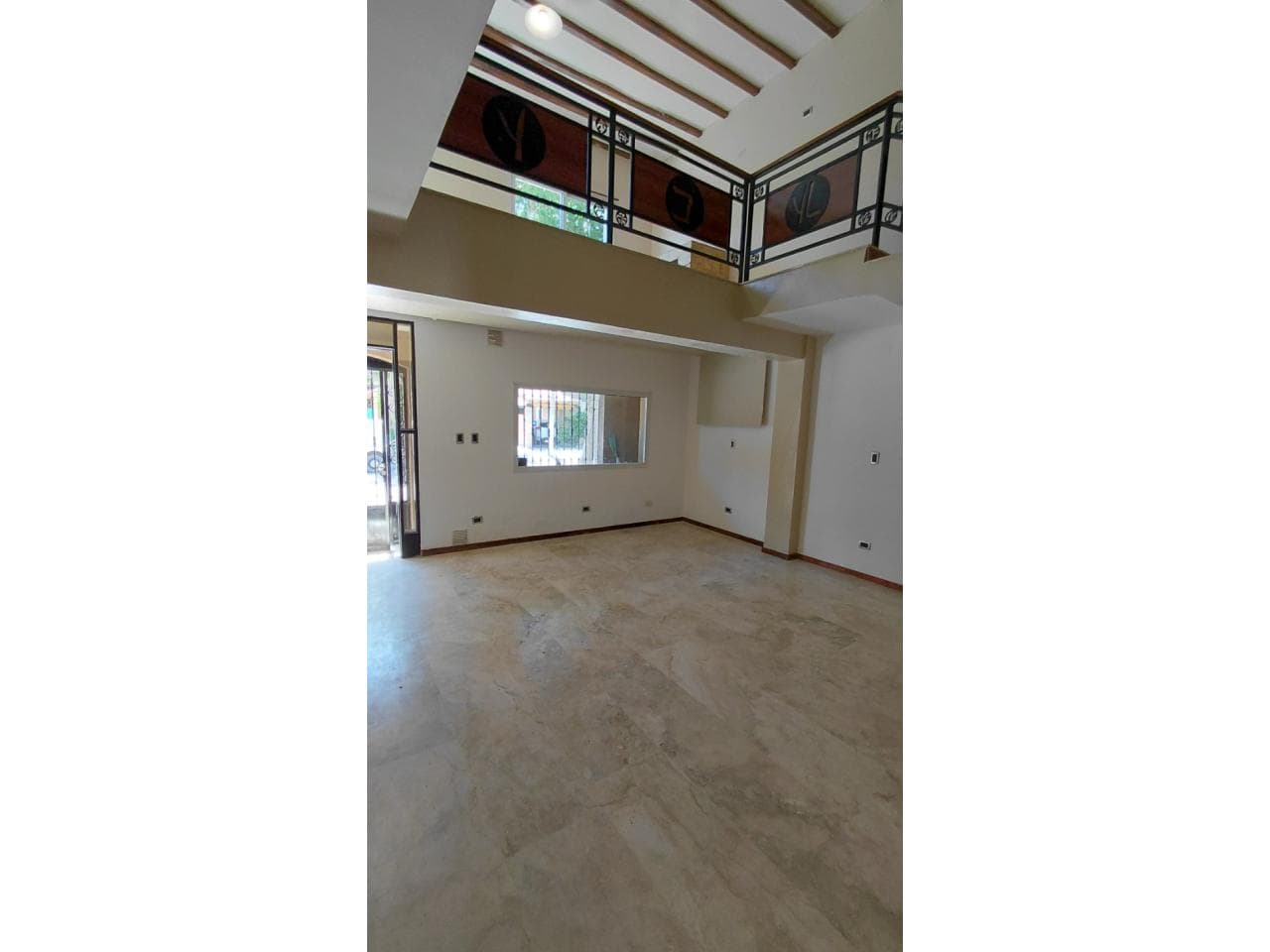 Venta. Casa De Lujo De 4 Dorm Y Pileta- Rivadavia