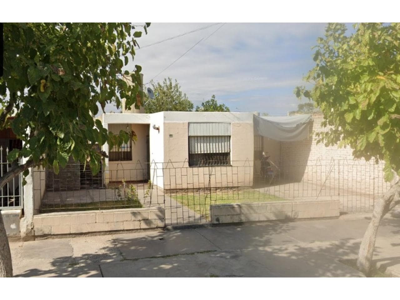 Vendo Casa 3 Habitaciones B° Los Pinos. Chimbas