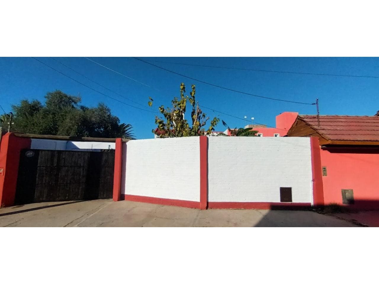 Venta Casa En Rivadavia, Con Pileta