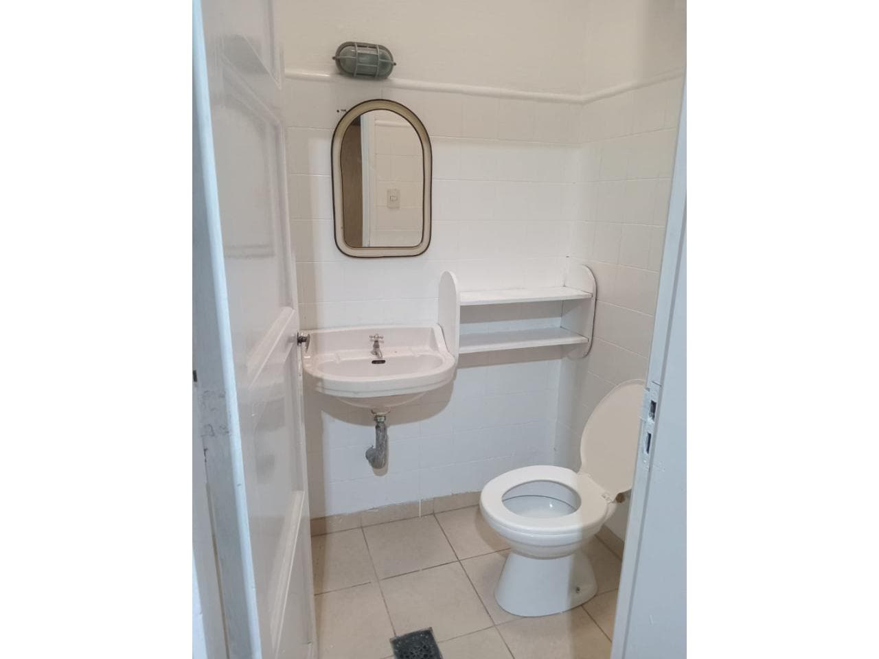Alquiler Oficinas Centricas - 1° Piso - Gral Acha Y Laprida