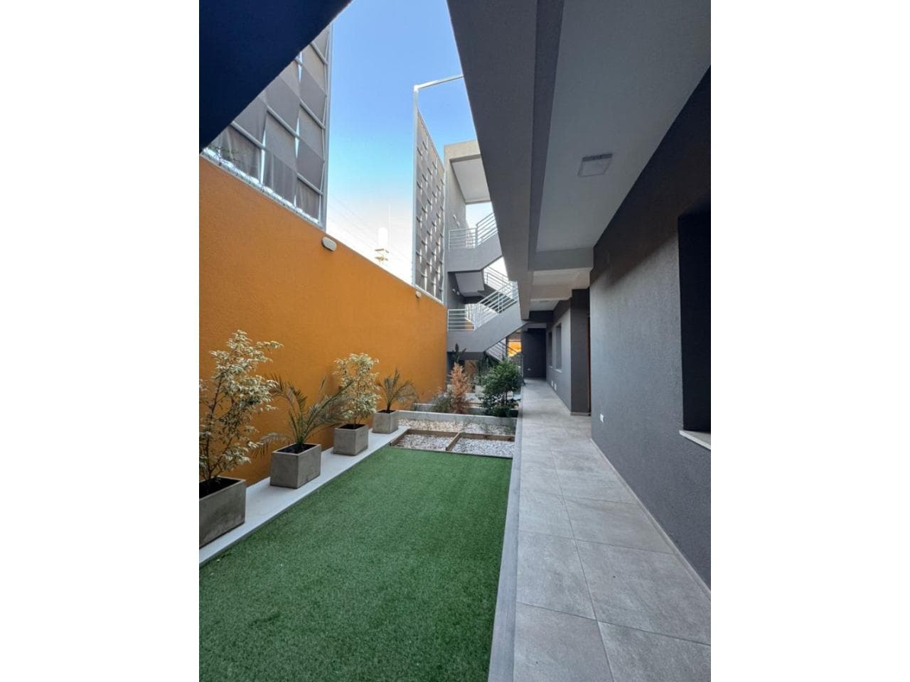 Alquiler. Hermoso Departamento En  Edificio Rubik. Capital