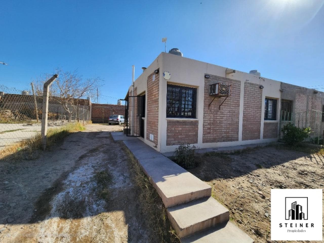 Venta. Casa 2 Dormitorios En Barrio Marquesado 1, Rivadavia