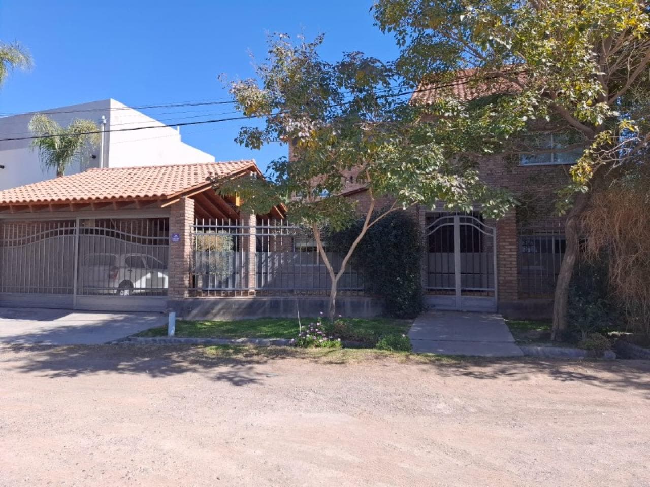Venta Casa En Rivadavia