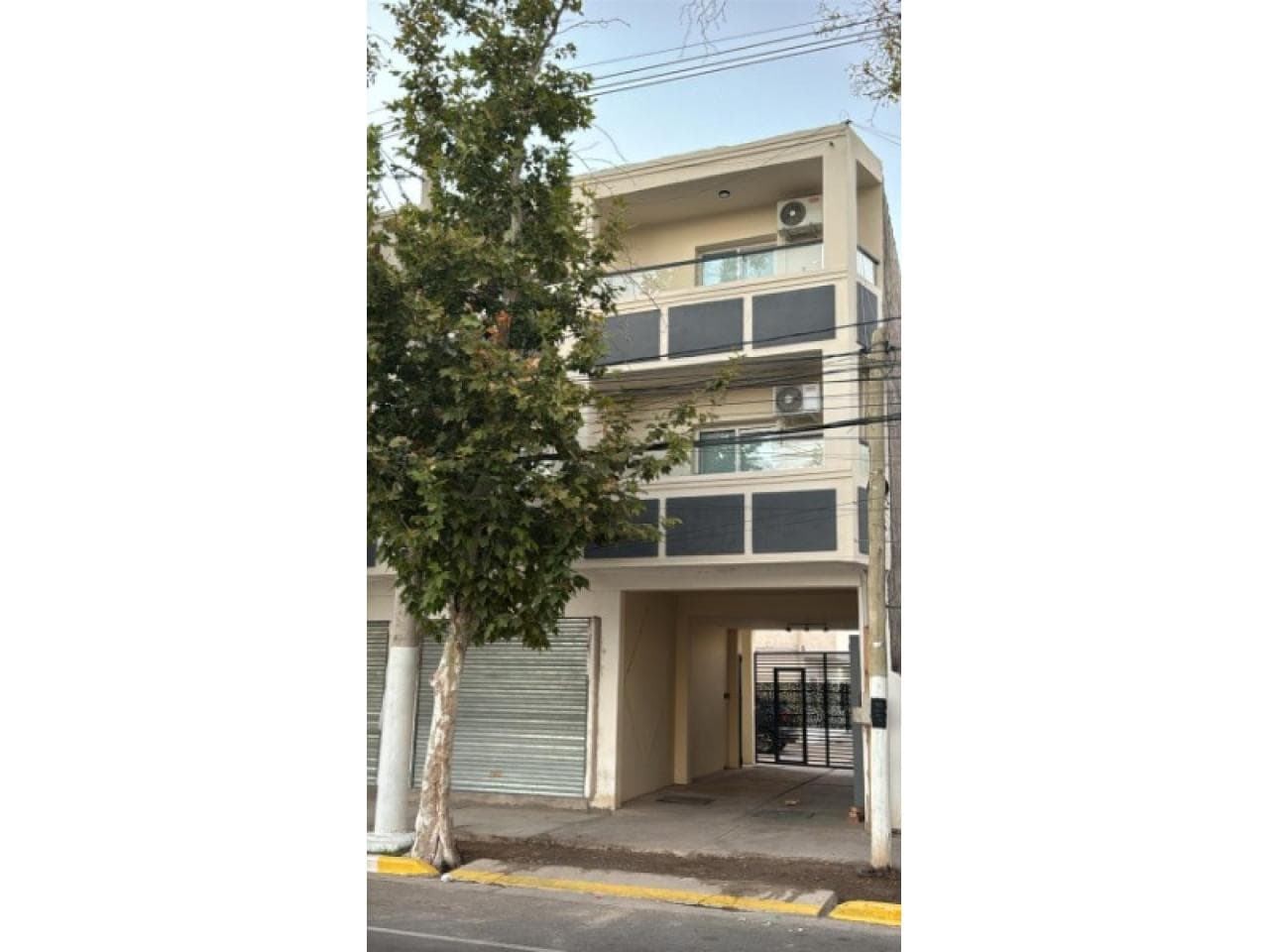 Dos Departamentos En Rivadavia De Categoría