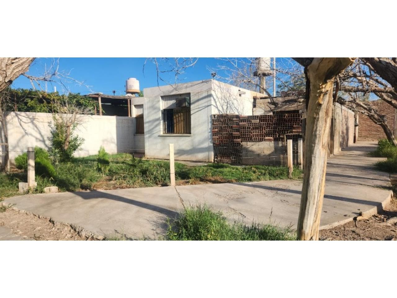 Venta. Casa B° Neunquen - 3 Dormitorios / Baño/ Cocina Comedor - Esquina - A Reciclar. Rawson