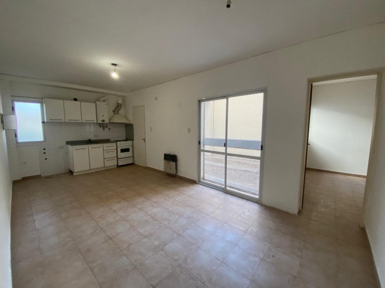 Venta. Dpto Planta Baja, Un Dormitorio, Cochera, Urquiza/gral Paz