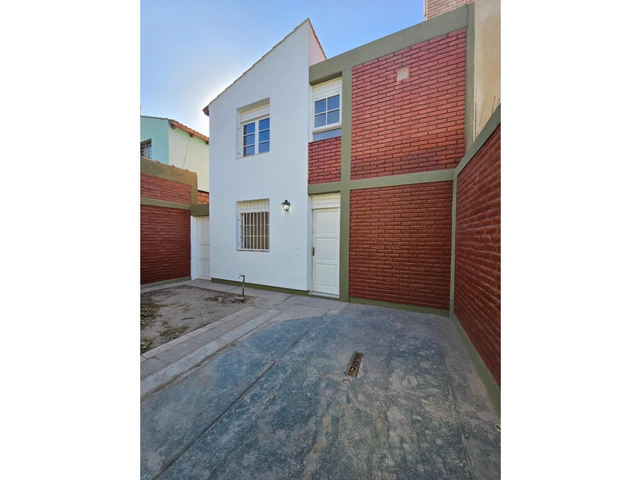 Venta Impecable Duplex En Excelente Zona De Rivadavia