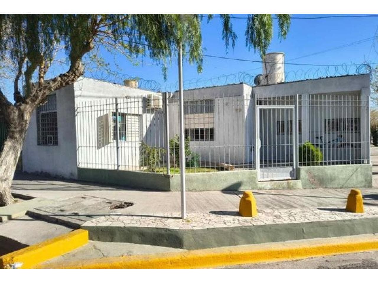 Casa Esquina 4 Habitaciones. Amoblada. Apta Crédito. Chimbas. Mls#420981151-27