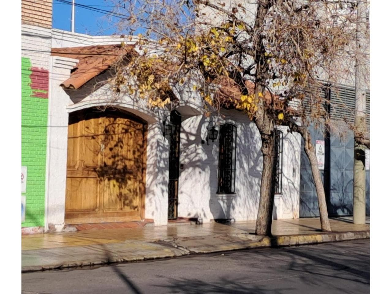 Venta Casa Antigua Con Amplio Terreno - Frente A Plaza De La Joroba - Capital