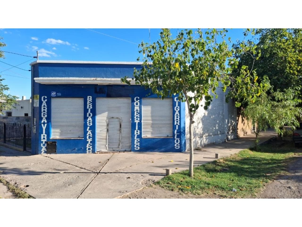 Alquiler Salón Comercial Aprox 40m2 Sobre Calle Estado De Israel A Una Cuadra De Calle Mendoza