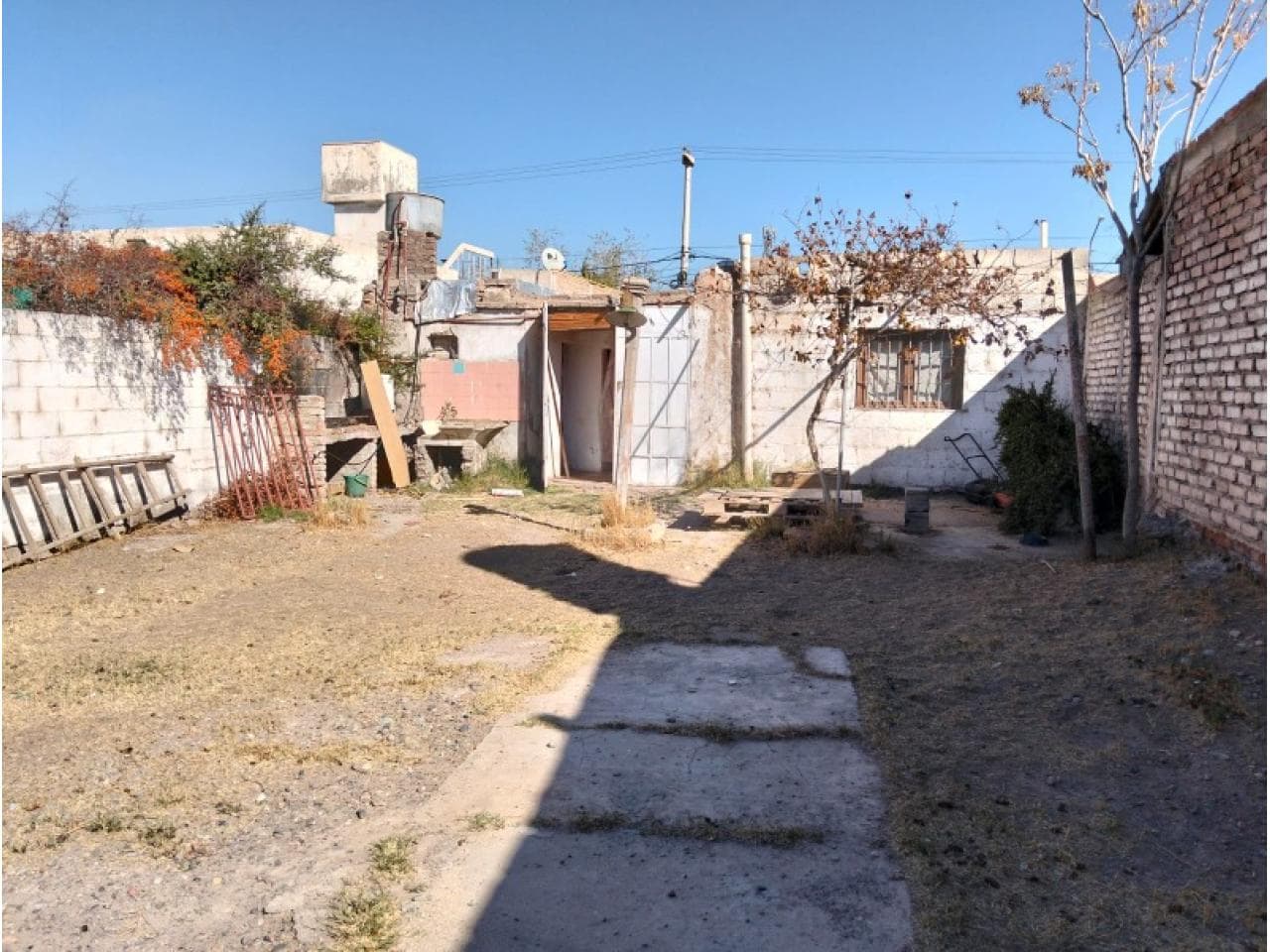Venta. Terreno Por Calle Belgrano. Capital