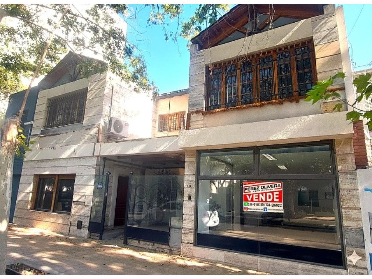 Venta. Oficina Centrica Sobre Av Cordoba Y Tucuman De 450 M² Cubierto. Capital