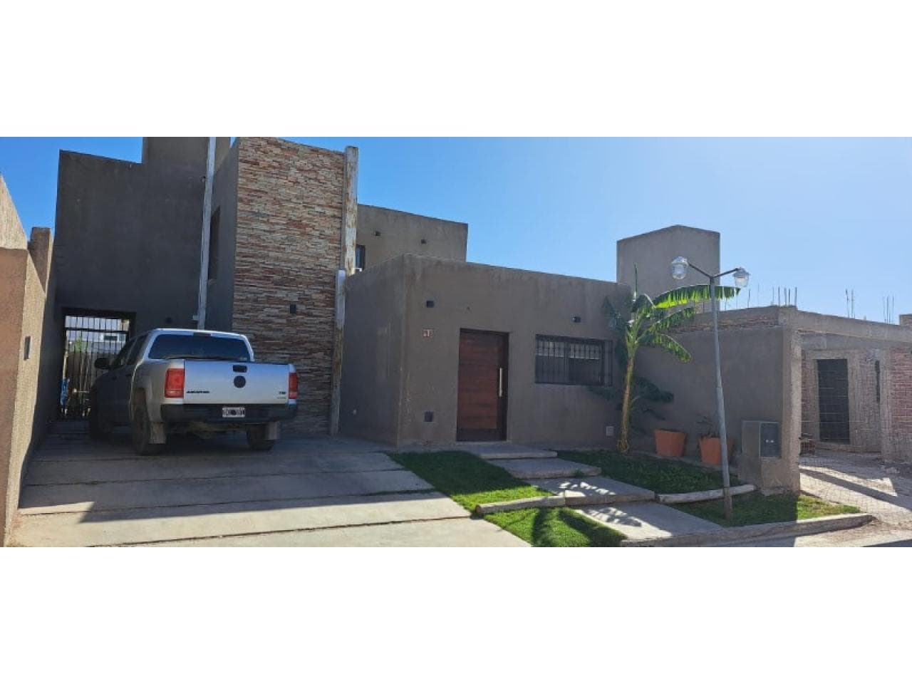Venta Casa Apta Prestamo Hipotecario. Rivadavia