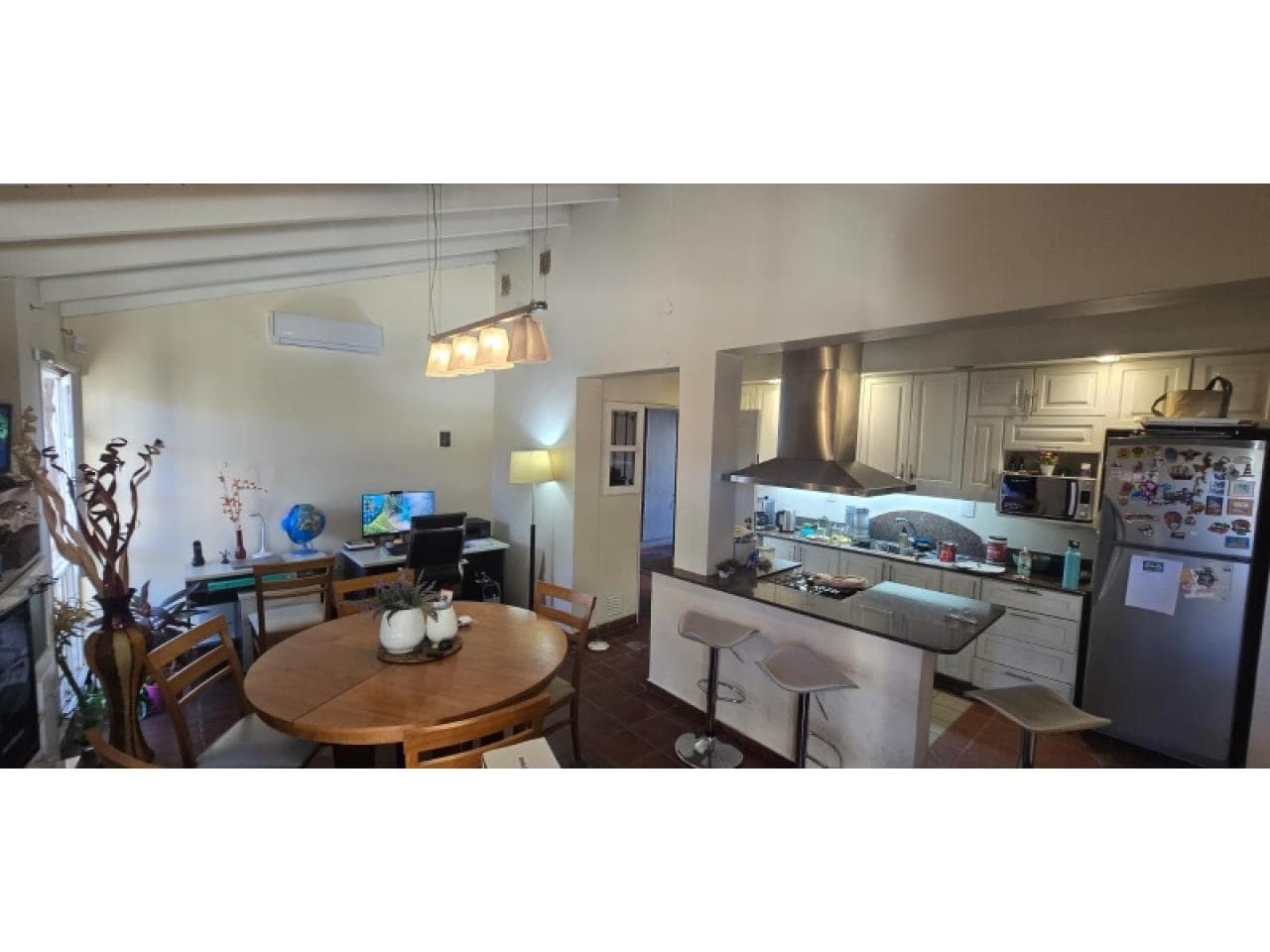 Venta. Casa Moderna En Capital  Barrio Solares, San Juan