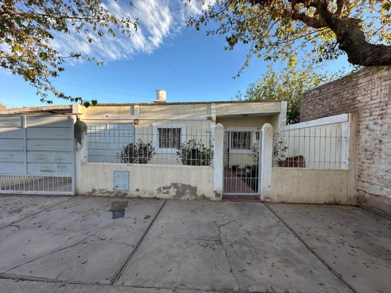 Casa En Venta. Chimbas. Apta Crédito Hipotecario, 3 Dormitorios. Chimbas