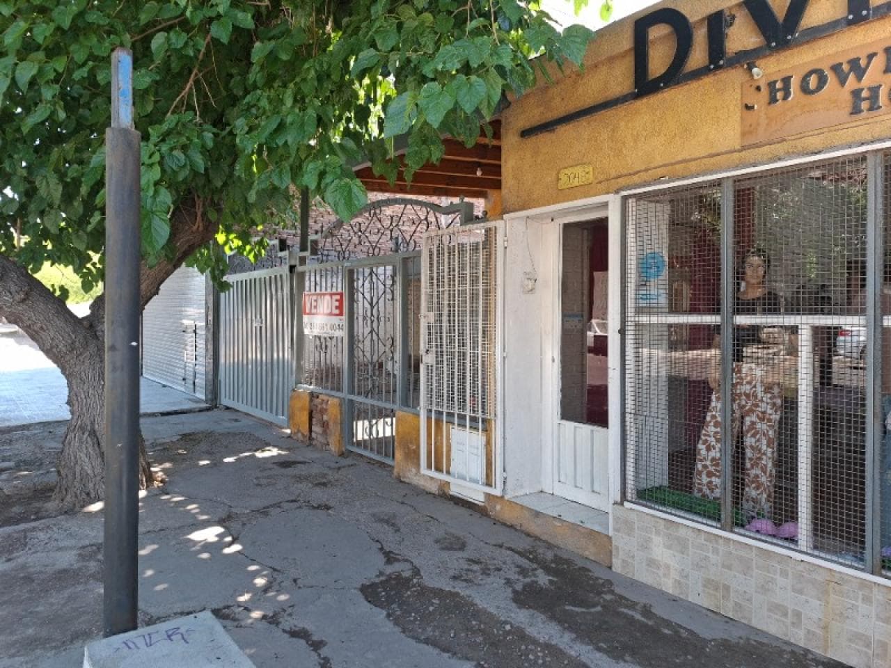 Venta. Casa En Terreno Amplio Excelente Punto