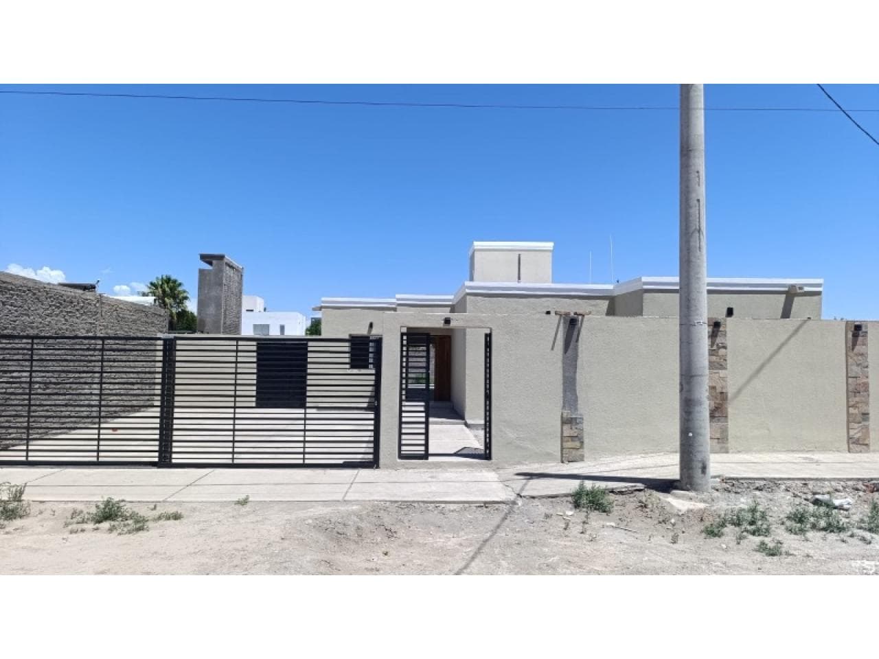 Venta - Casa 3 Dormitorios, 2 Baños- 150m2 Cubiertos- A Estrenar