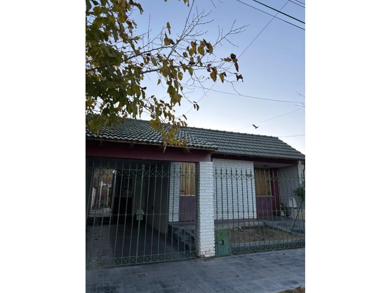 Venta. Amplia Casa En Barrio Gendarmería - Rivadavia