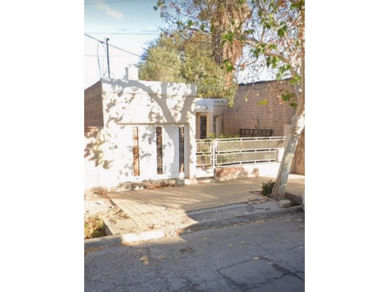 Venta. Casa De 3 Dormitorios A Pocas Cuadras Del Microcentro