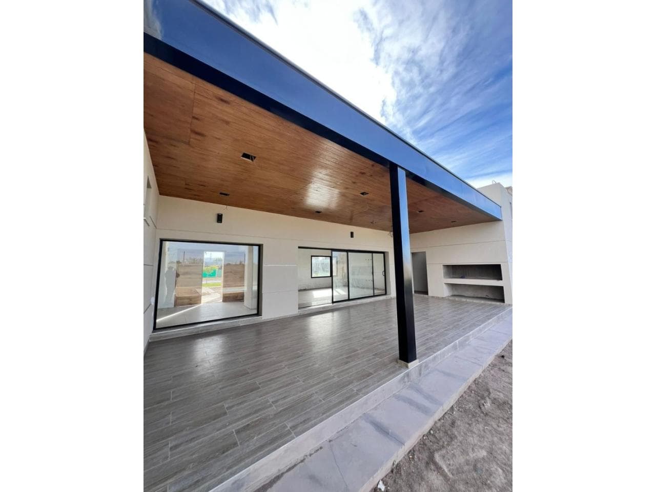 Vendo Casa A Estrenar Con Finas Terminaciones En Barrio Privado Buena Esperanza