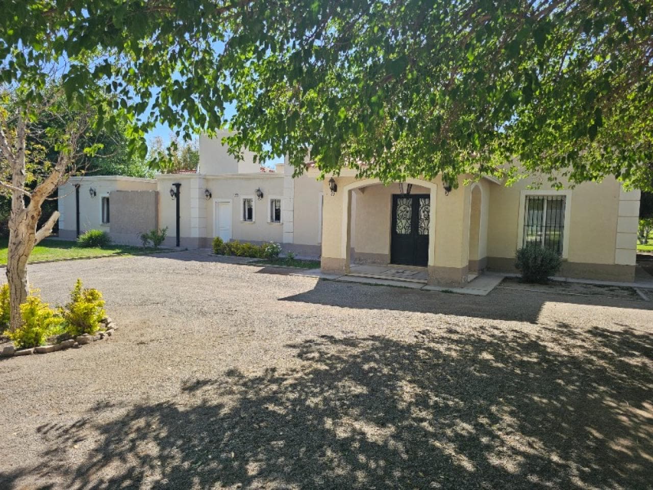 Venta La Casa De Los Sueños Dentro De Un Gran Parque En Santa Lucía