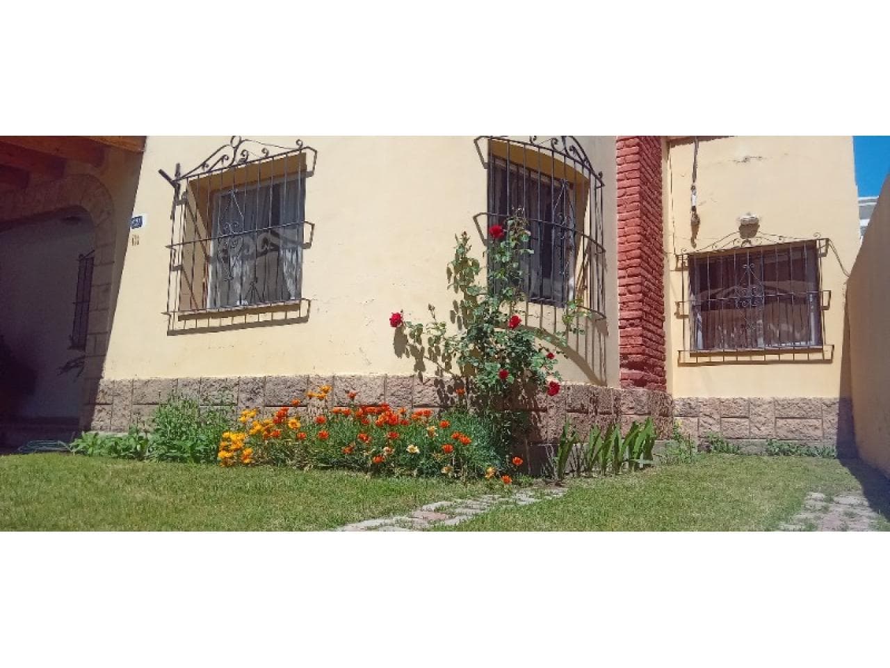 Venta. Hermosa Casa Centrica, 4 Dormitorios. Capital