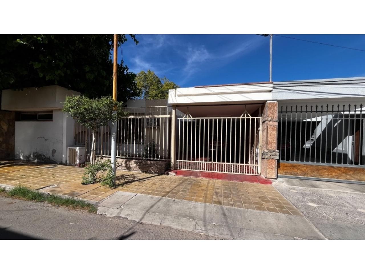 Venta - Casa Amplia En Capital- Apto Crédito Hipotecario