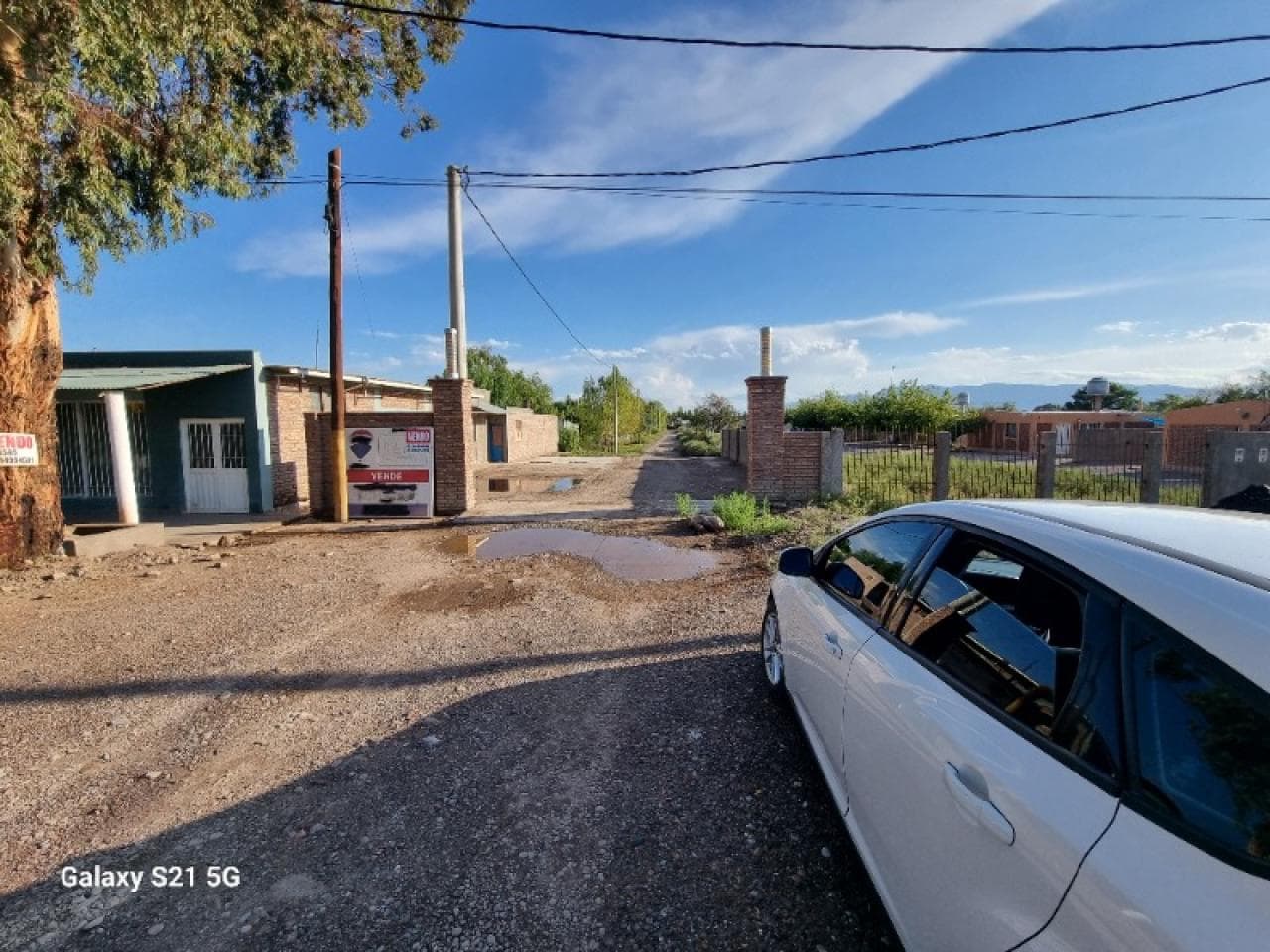 Venta. Lote 1200m2, Público, Exelente Ubicacion. Santa Lucia