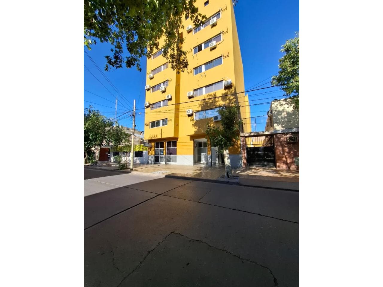 Vendo Dpto Edificio Scop. Capital