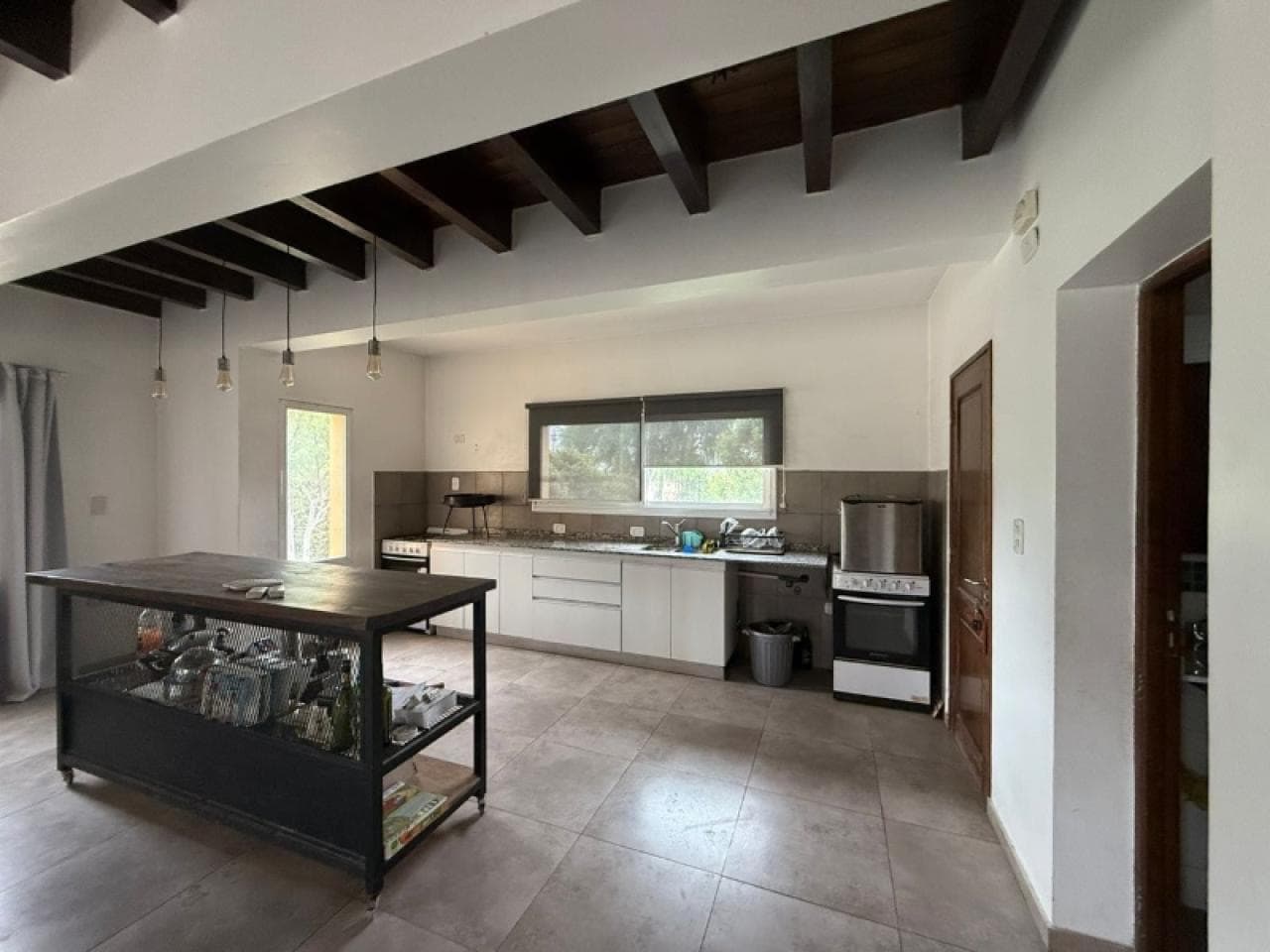 Venta- Casa Barrio Privado El Bosque- 3573m2 De Terreno, 2 Dormitorios. Rawson