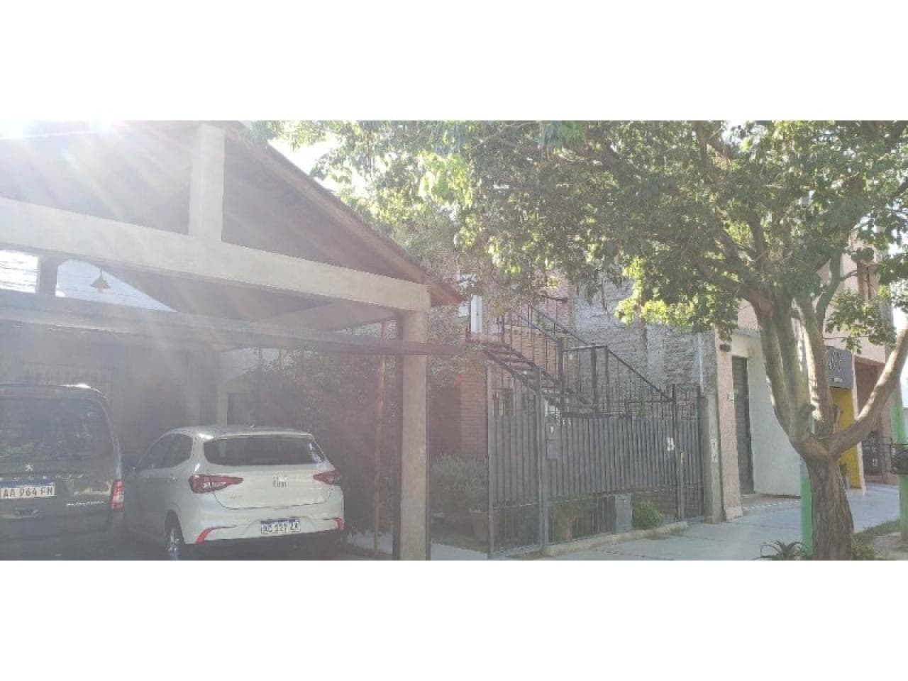 Venta. Oportunidad Negocio Oficina Casa Sobre Calle Cabaña Amplios Ambientes Y Oficina, 4 Dormitorios. Rivadavia