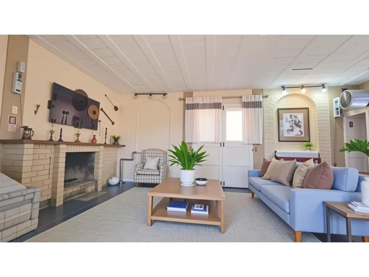 Venta.casa Con Pileta Y Gran Terreno  Ullúm