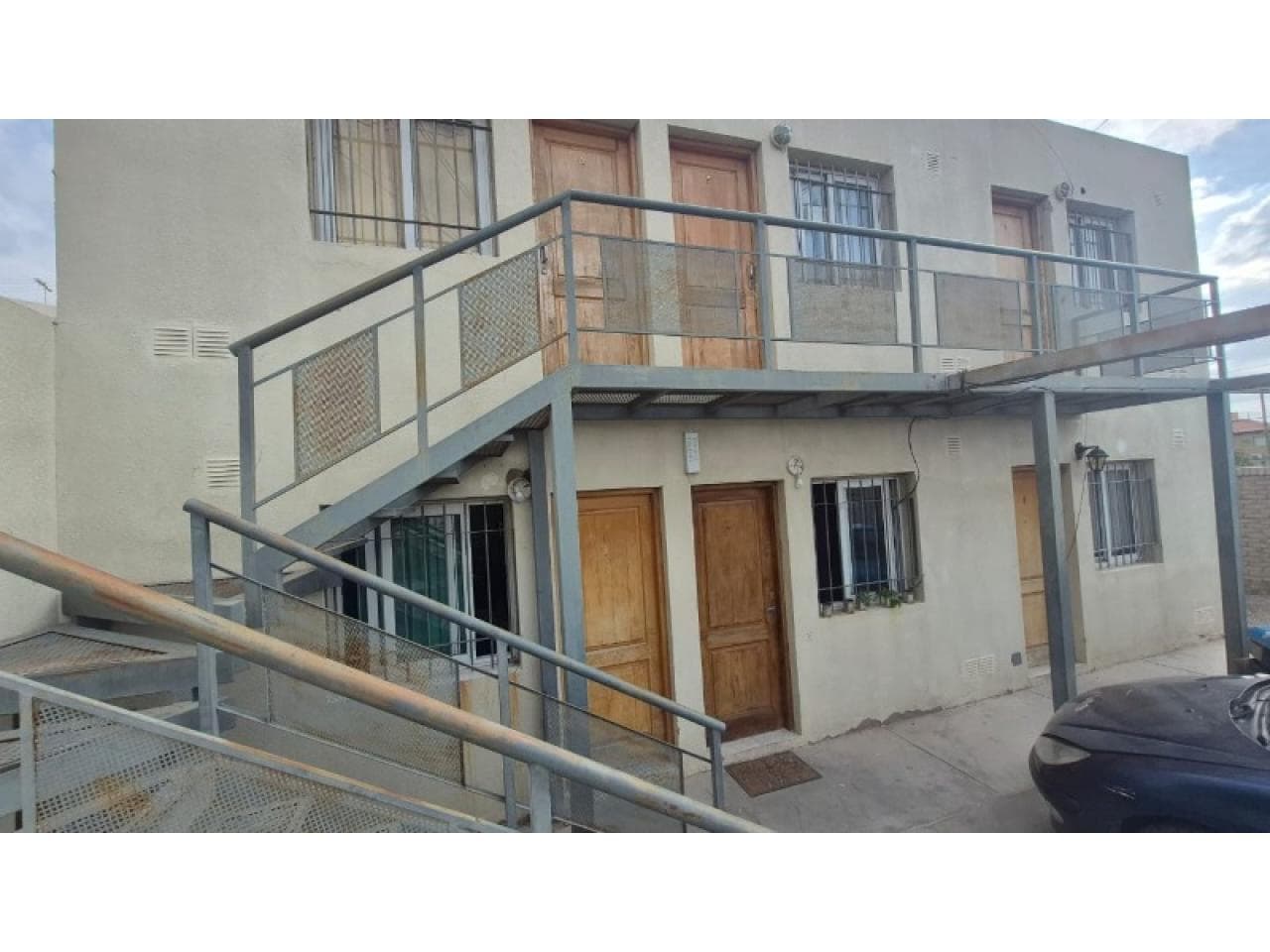 Venta. Dpto. Barrio Del Bono Green, 1 Dormitorio En Planta Baja, Con Patio Y Cochera. Rivadavia