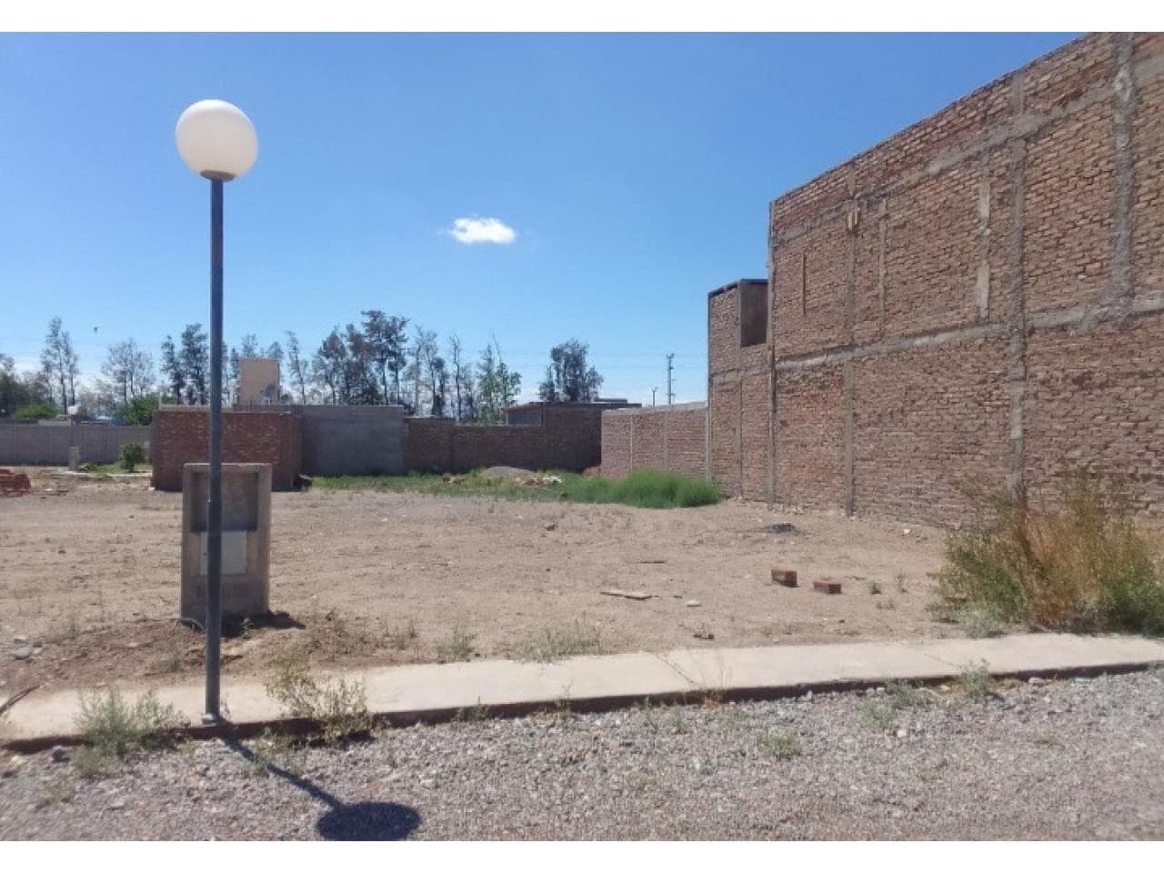 Rematamos Lote En El Complejo Las Lajas 2  Todos Los Servicios 25 Millones De Pesos
