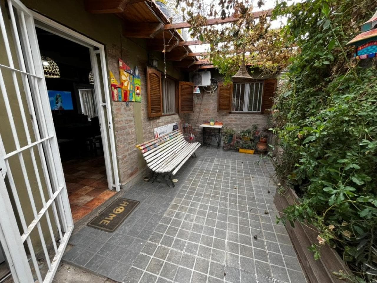 Venta. Proxima A Av. Circunvalación, Casa 2 Dormitorios. Capital