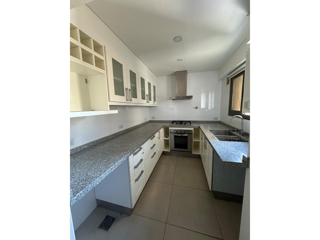 Venta. Departamento Catamaran Xll